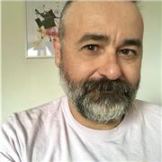 Hai bisogno di ripetizioni/ lezioni di inglese, sia grammatica che conversazione? Impartisco lezioni a studenti di scuole medie/ superiori oppure adulti che voglio conoscere le basi della lingua prima di un viaggio in un paese anglofono. Lezioni anche Onl